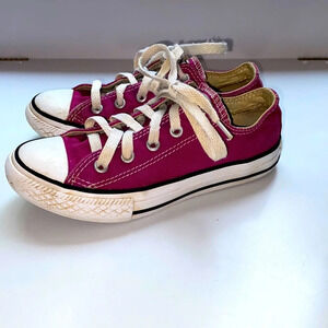 Converse Chucks Chuck Taylor Low Top Sneakers Berry Raspberry Fuchsia Pink Purpl